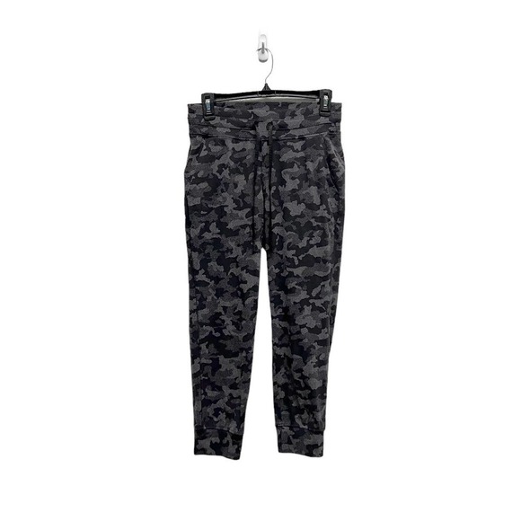 Lululemon‎ Ready to Rulu Jogger Crop Camouflage Black - Picture 2 of 6